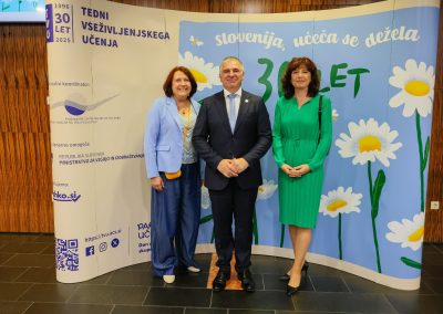 Zgodba o treh desetletjih TVU